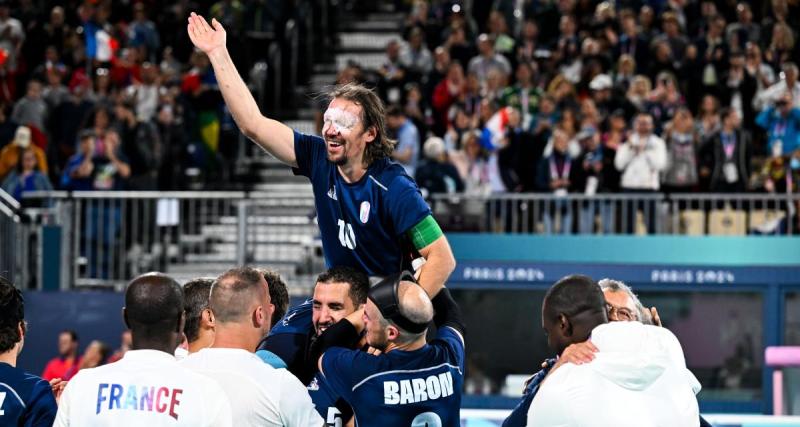  - Jeux Paralympiques : la belle Marseillaise entonnée par les Bleus sur le podium après la médaille d'or au Cécifoot