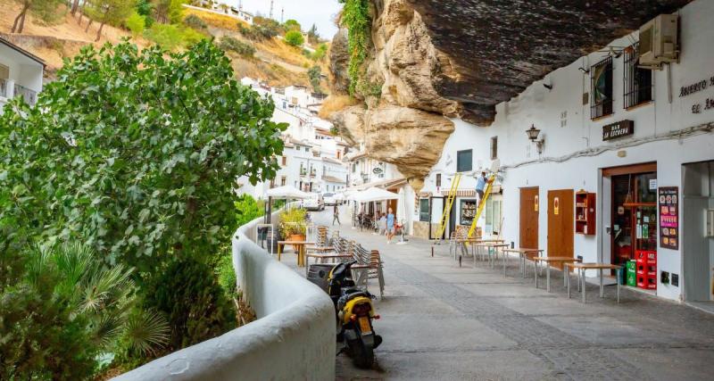  - Itinéraire pour un week-end de 3 jours en Andalousie, entre villages blancs et plages sauvages, tapas et restaurants étoilés