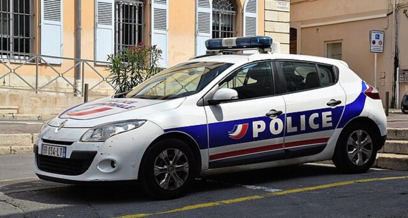  - Il tente de semer les gendarmes, mais sa voiture le lâche au pire moment