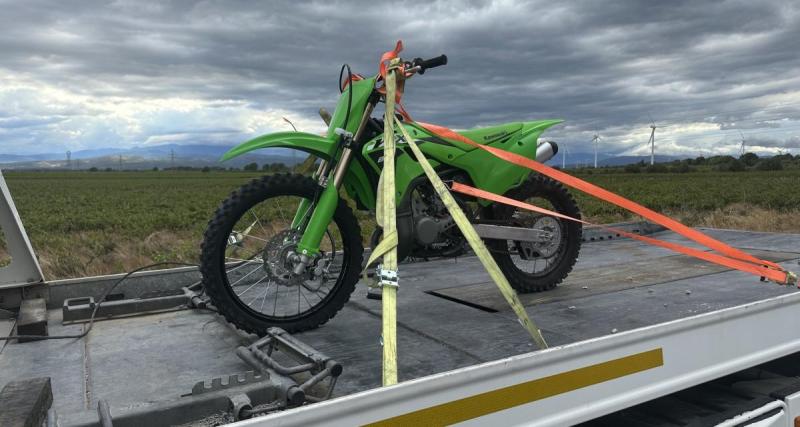  - Il fait des rodéos en motocross, les gendarmes sont plus malins