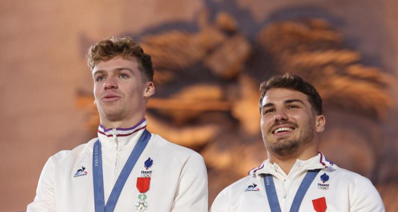  - JO Paris 2024 : VIDEO-Antoine Dupont et les autres olympiens de Toulouse honorés place du Capitole