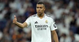 Real Madrid : Mbappé égale un record surprenant de Benzema !