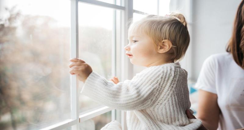  - Sécuriser vos portes et fenêtres : les erreurs à éviter pour protéger vos enfants des accidents domestiques 