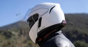 Un casque moto intelligent et connecté ? 