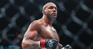 UFC : énorme coup dur pour Ciryl Gane, son combat repoussé !