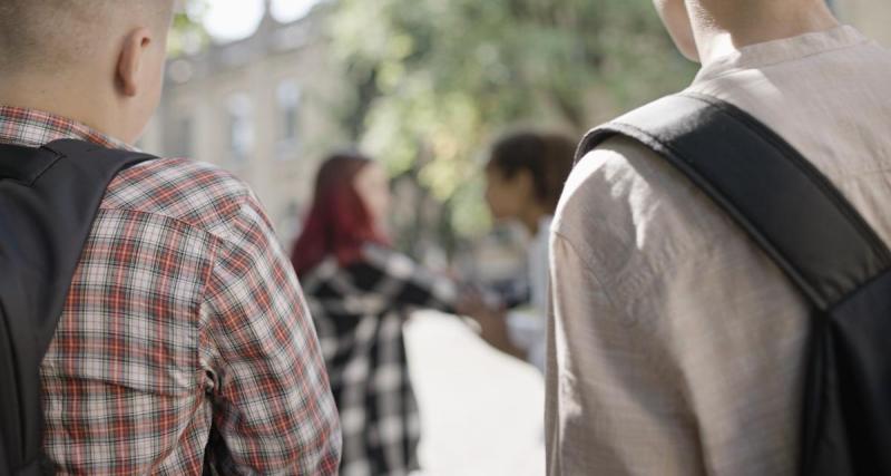  - J'ai peur que mon enfant harcèle ses camarades à l'école : trouvez les bons mots pour en parler et prévenir les dangers du harcèlement