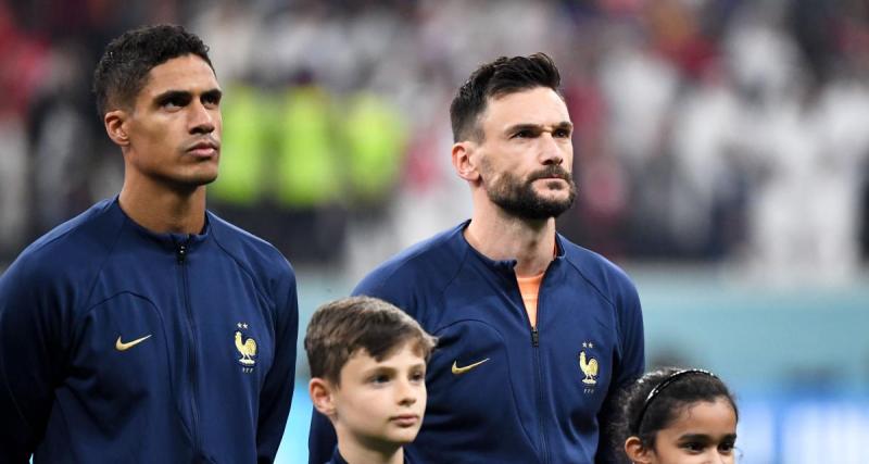  - Equipe de France : Lloris rend un hommage très ému à Varane après l'annonce de sa retraite 