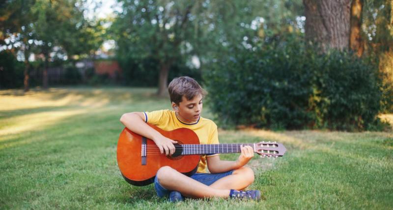  - Votre enfant est (très) introverti ? Voici 3 idées d’activités extrascolaires à lui proposer cette année !