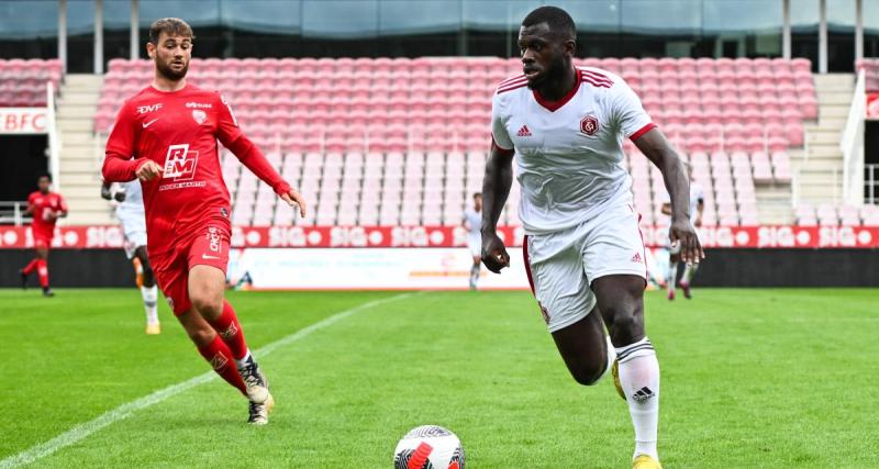  - Versailles : un latéral de Ligue 2 débarque dans les Yvelines (off)