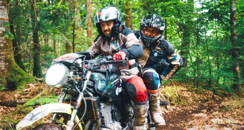  - Le Hard Défi Tour en CB500 ? Les aventures de Julien Toniutti et Momo Govignon