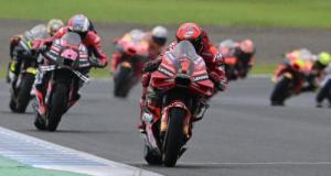 Vidéo - Francesco Bagnaia prend les commandes, le départ de la course sprint du GP du Japon de MotoGP