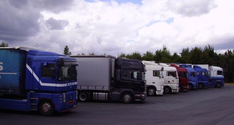  - Une opération escargot d’ampleur menée par les transporteurs en Alsace contre la taxe poids-lourds