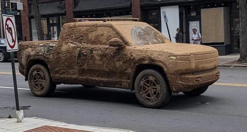  - Ce pick-up survit à un ouragan grâce à une technique particulière