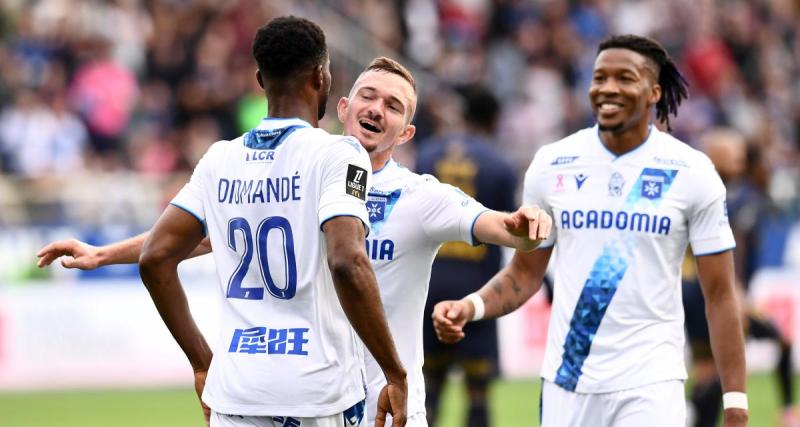  - Ligue 1 (J8) : Auxerre devant, Nice accroché, Toulouse déçoit... les scores à la pause 