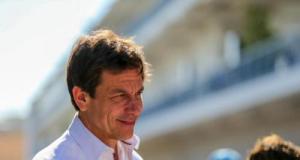 Toto Wolff sur l’abandon de Lewis Hamilton : “C’est 100% la faute de la voiture”