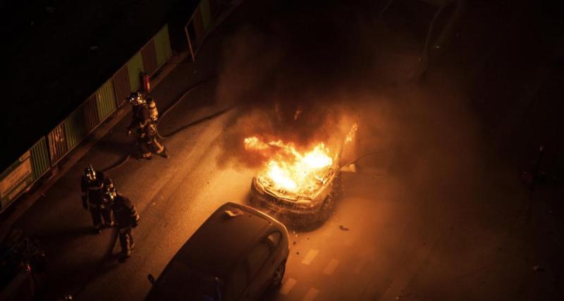  - Par vengeance, il brûle la voiture de son grand-frère