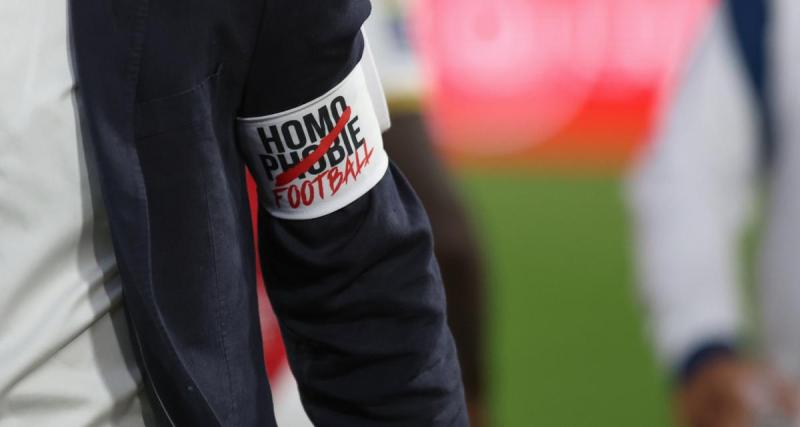  - Chants homophobes : le ministre de l'Intérieur contredit le ministre des Sports sur les matchs perdus