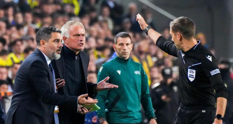  - José Mourinho détruit Clément Turpin après son expulsion