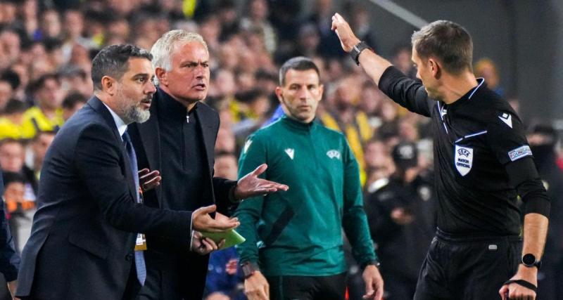  - Ligue Europa : José Mourinho, coach de Fenerbahçe, se paie Clément Turpin