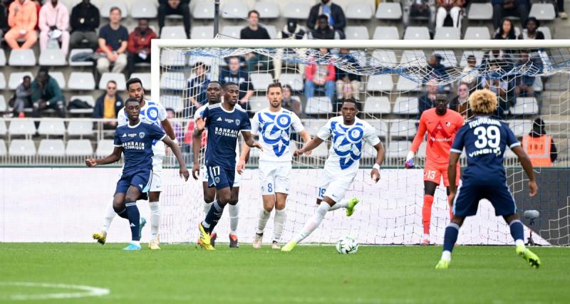  - Le Paris FC domine Grenoble à la pause