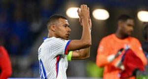 Equipe de France : deux Bleus offrent le Ballon d'Or à Mbappé !