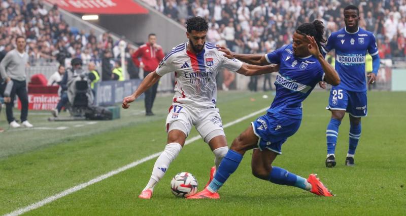  - OL - Auxerre : les Auxerrois veulent le terrain pour protester contre l'arbitrage 