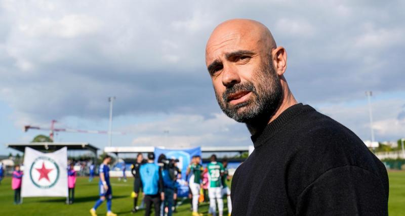  - OL : Cris rebondit sur un banc en National