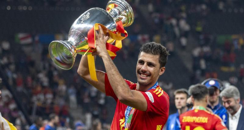  - 🚨 Rodri remporte son premier Ballon d'Or et succède à Lionel Messi !