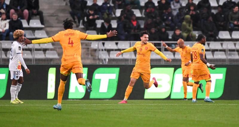  - Ligue 2 (J12) : Dunkerque tranquille, le Paris FC mené, Lorient aussi... les scores du multiplex à la pause