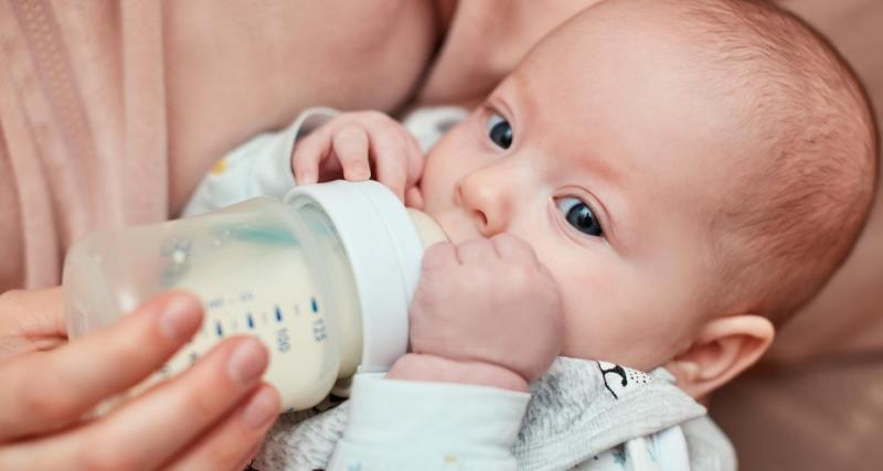  - Comment reconnaître la différence entre une intolérance au lactose et une allergie aux protéines de lait de vache chez les nourrissons ?