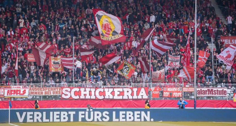  - Drame à Munich, un supporter est décédé en plein match