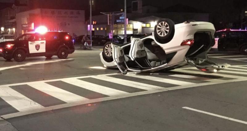  - Course-poursuite folle à 200 km/h, il frappe un véhicule de police 