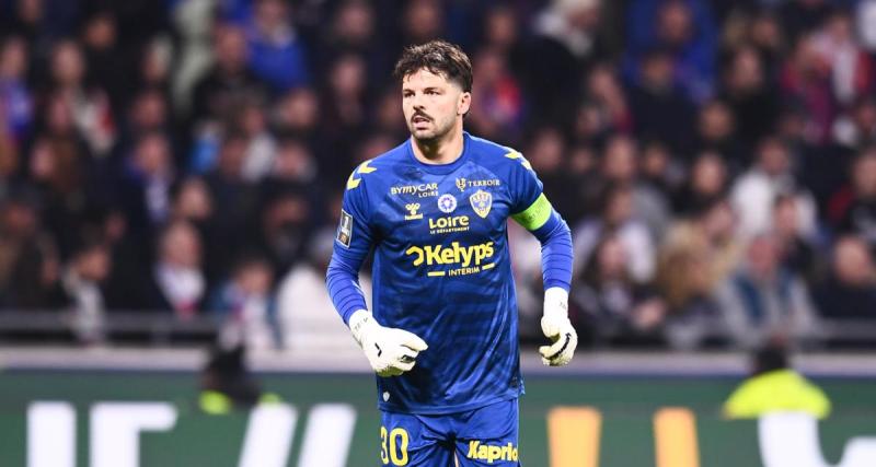  - OL – ASSE : le gros chambrage de Lyon contre Larsonneur sur les réseaux sociaux