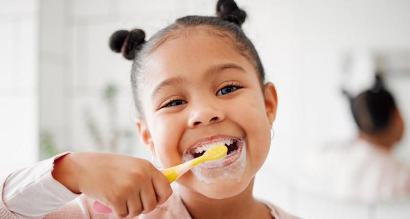  - Non, le fluor contenu dans le dentifrice n'est pas dangereux pour nos enfants : tout ce qu'il faut savoir