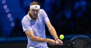 Tennis : Zverev qualifié pour le dernier carré du Masters, Alcaraz au bord de l'élimination