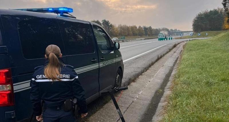  - Les gendarmes à la poursuite d'un drôle de véhicule sur cette autoroute