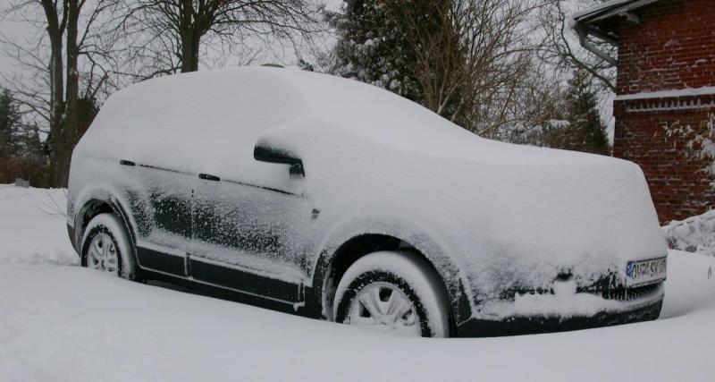  - La neige est là, les premiers blocages pour les automobilistes aussi mais pas que