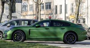 Une Porsche Panamera et un SUV Mercedes GLC aux enchères au milieu d’objets saisis par la justice 