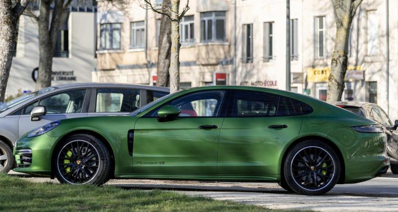  - Une Porsche Panamera et un SUV Mercedes GLC aux enchères au milieu d’objets saisis par la justice 