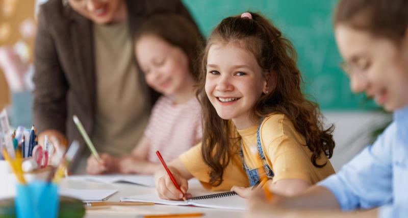  - Les initiales de votre enfant influencent-elles ses résultats scolaires ? Voici ce que dit la science 