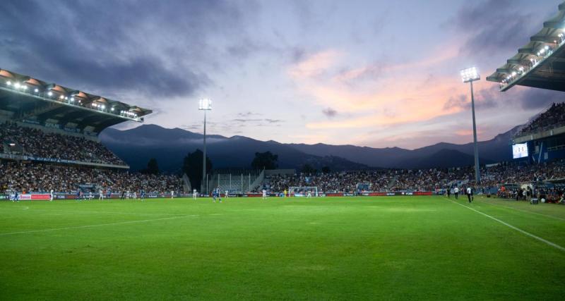  - Ligue 2 : Bastia - Lorient interrompu après des jets de projectiles, le match va reprendre