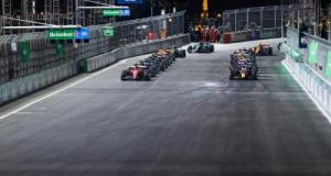 Vidéo - Russell pourchassé par les Ferrari, le départ du GP de Las Vegas de F1