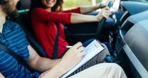 Passer son permis sans se ruiner : guide pratique