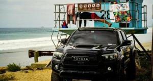 Toyota dévoile le Tundra avec cinq téléviseurs de 55 pouces au salon SEMA 2024