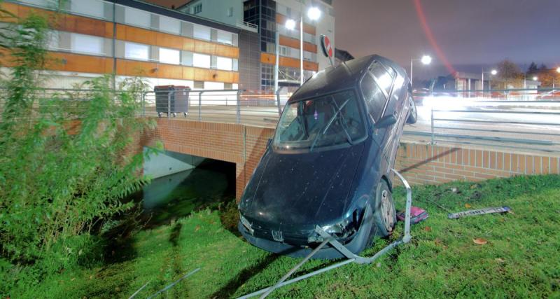  - Une voiture finit dans le ravin à Malbuisson, ironie du sort ? 