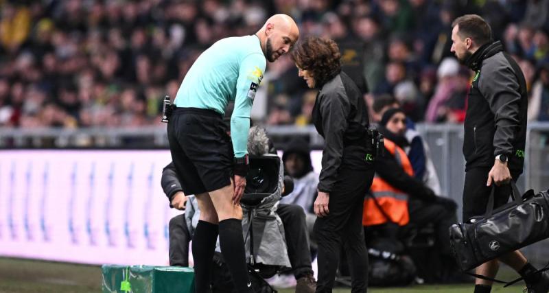  - Ligue 1 : l’arbitre Éric Wattellier sort sur blessure lors de Nantes - Rennes