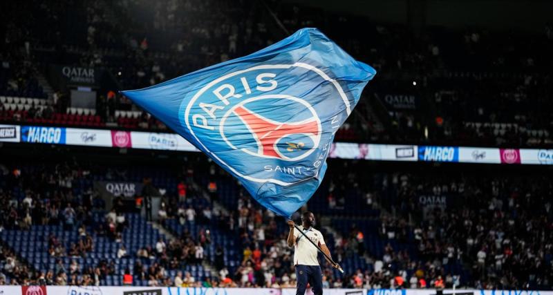  - PSG : une ancienne star du club règle ses comptes avec les dirigeants 