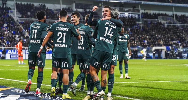  - Lens prend l'avantage à la pause sur la pelouse d'Auxerre