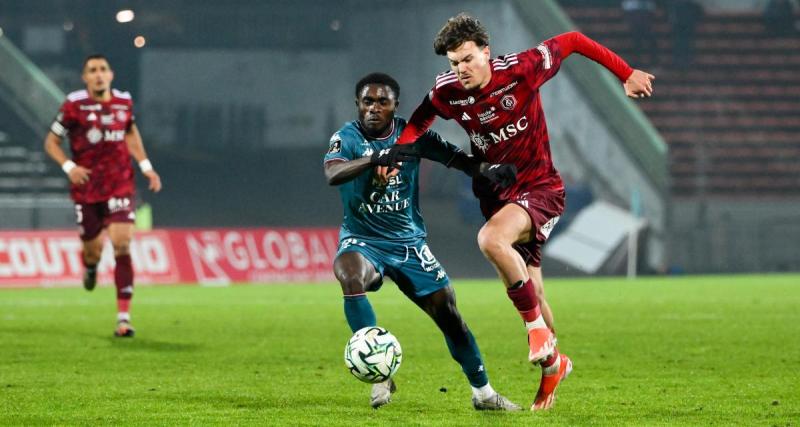  - Ligue 2 : à la pause, Annecy résiste à Metz 