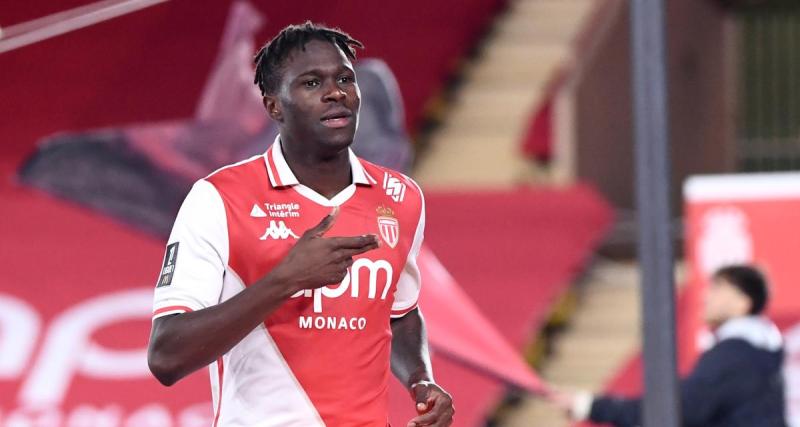  - PSG : Singo victime d'insultes racistes après son tacle sur Donnarumma, son club le défend